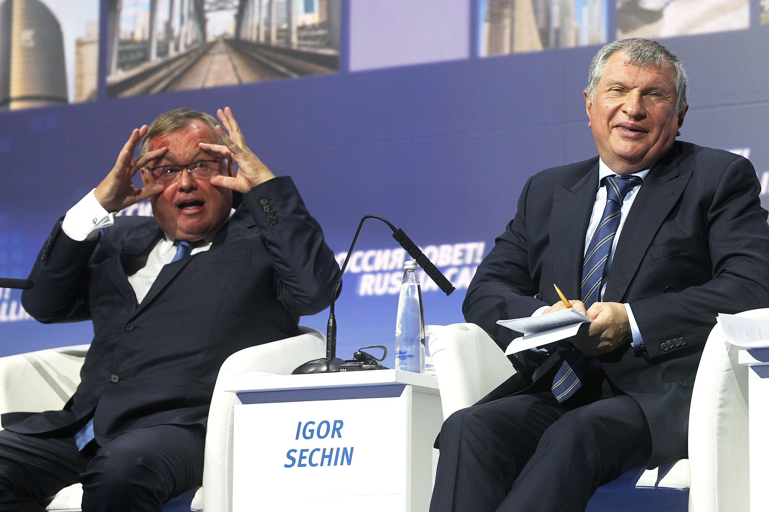 Глава ВТБ Костин: кризис в России не ощущается, а кредитовать малый бизнес бессмысленно