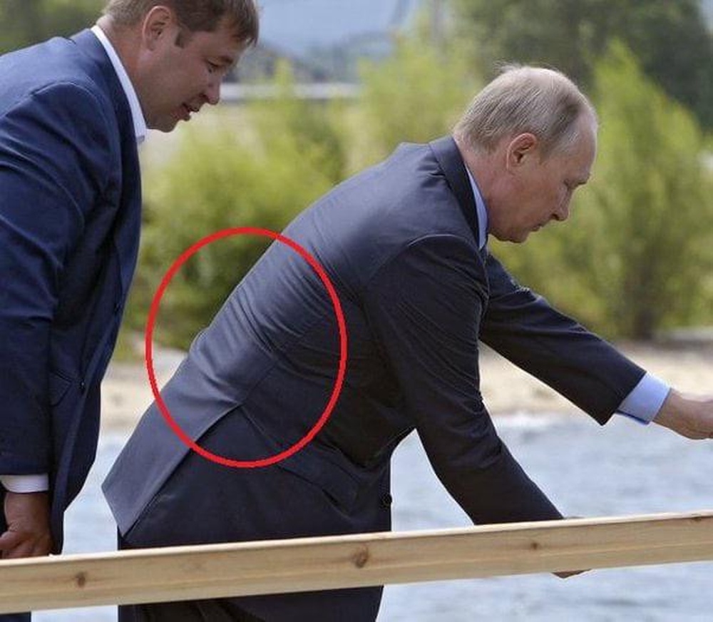 Путин в бронежилете